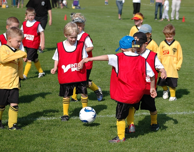 2006-06-10 (06).JPG - Fotbollsskolan Pojkar